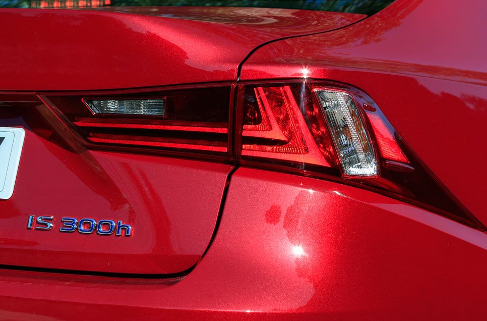 Lexus IS 300h