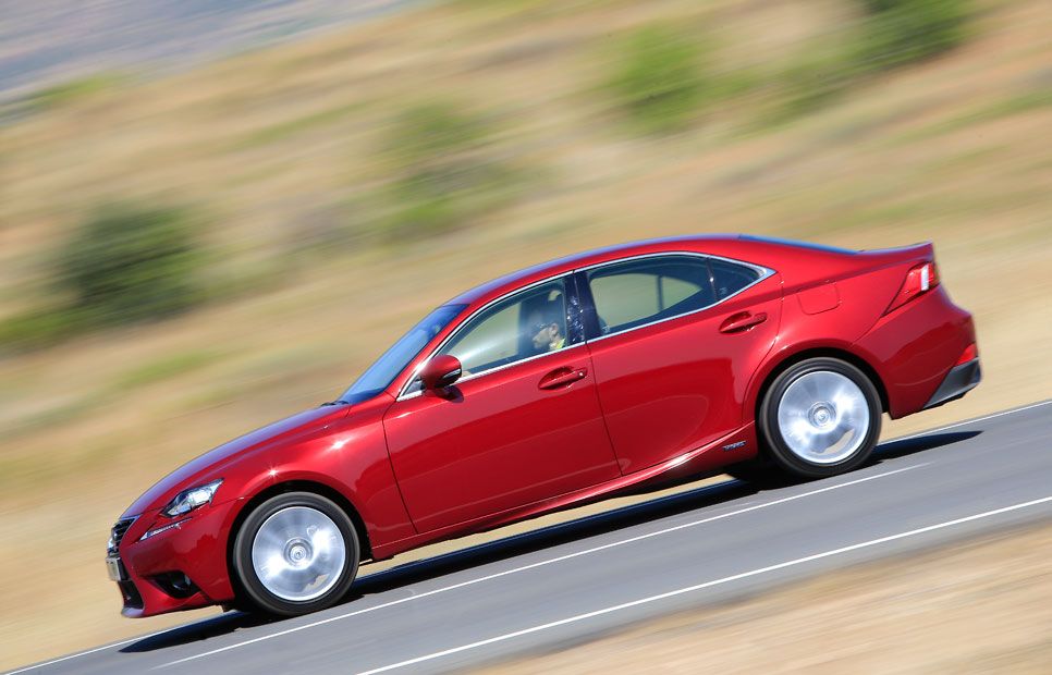 Lexus IS 300h