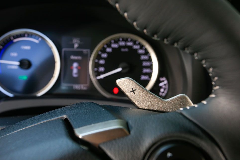 Lexus IS 300h