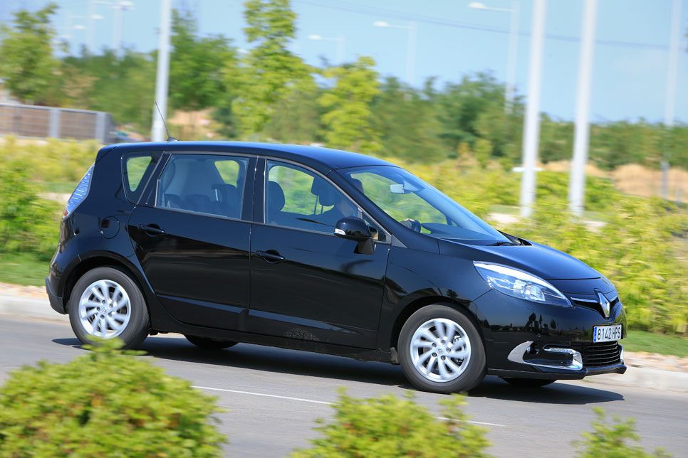 Citroën C4 Picasso vs Ford C-Max y Renault Scénic