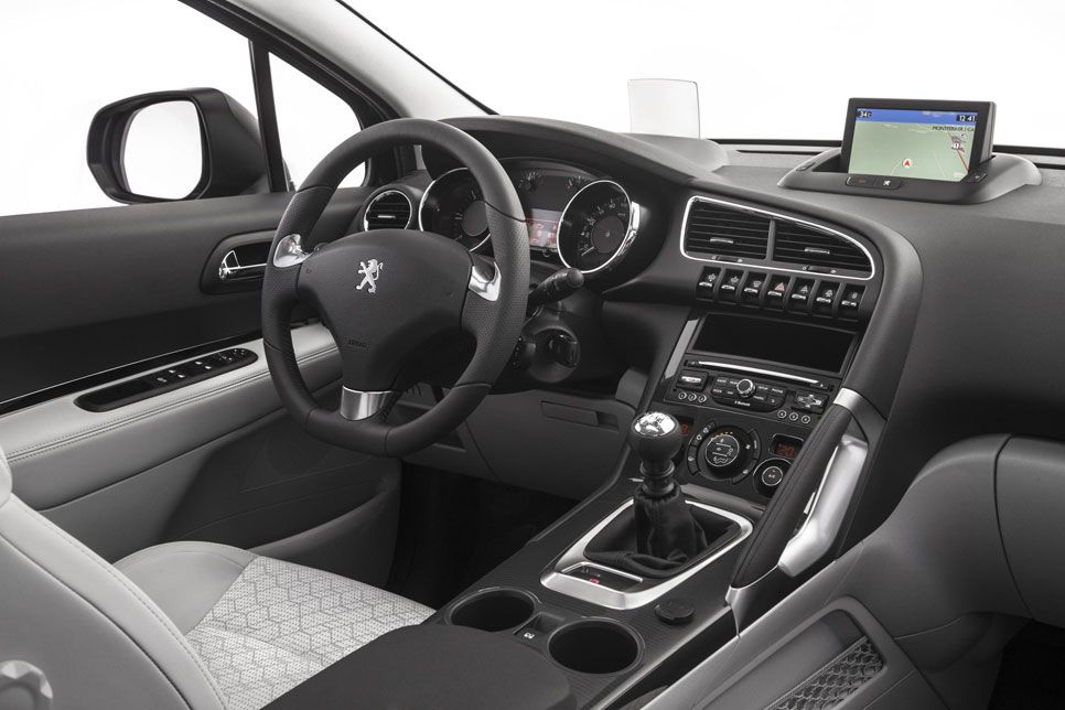 Precios de los renovados Peugeot 3008 y 5008