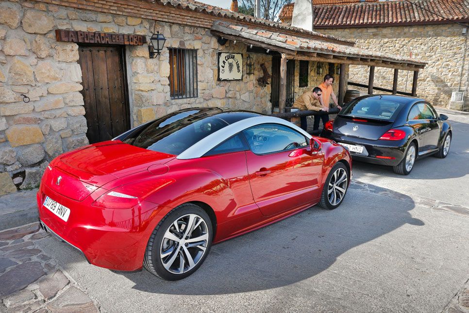 Comparativa: Peugeot RCZ 1.6 THP vs VW Beetle 1.4 TSI