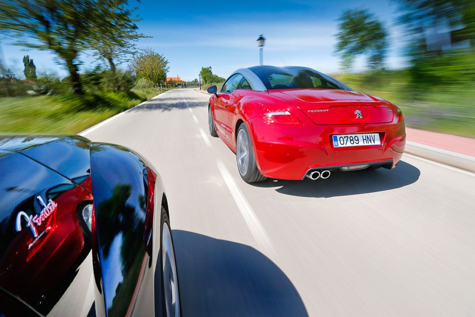 Comparativa: Peugeot RCZ 1.6 THP vs VW Beetle 1.4 TSI
