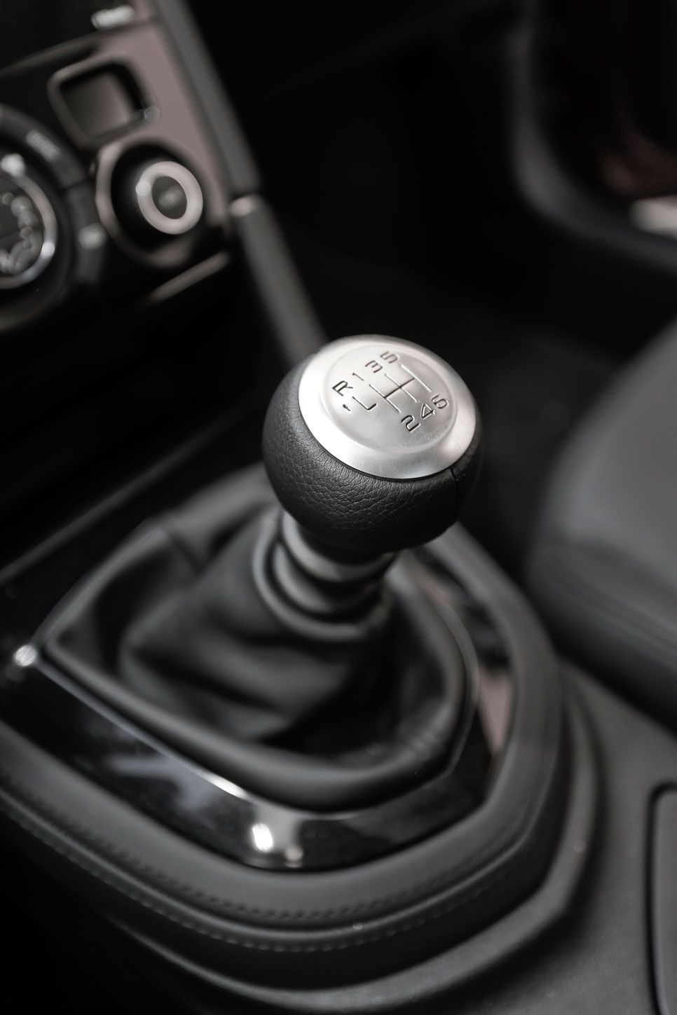Comparativa: Peugeot RCZ 1.6 THP vs VW Beetle 1.4 TSI