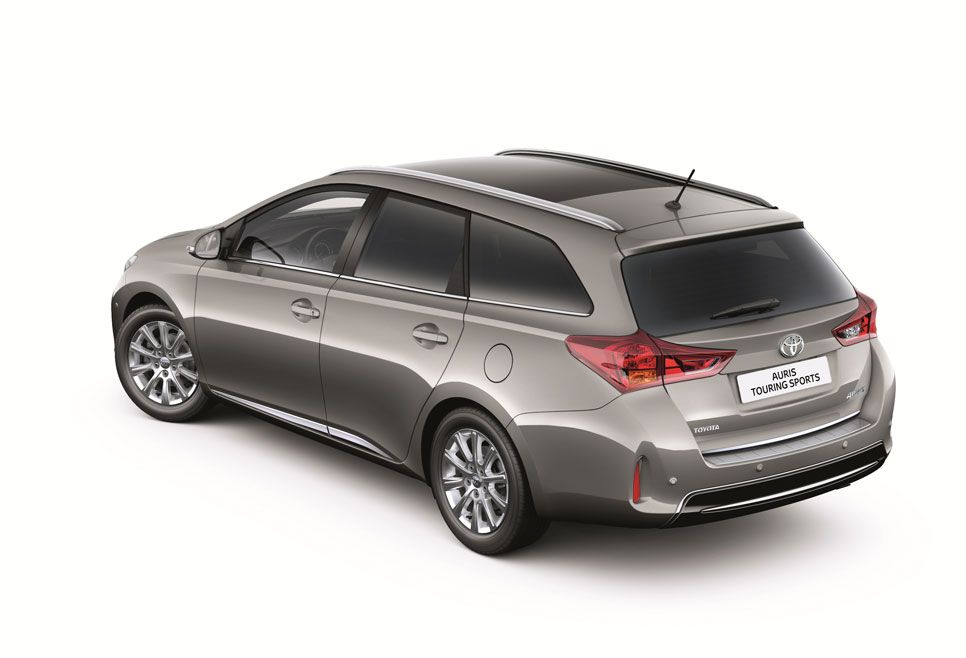 Toyota Auris Touring Sports y su gama 2014 de accesorios