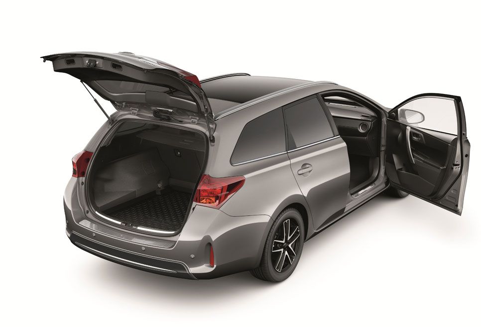 Toyota Auris Touring Sports y su gama 2014 de accesorios