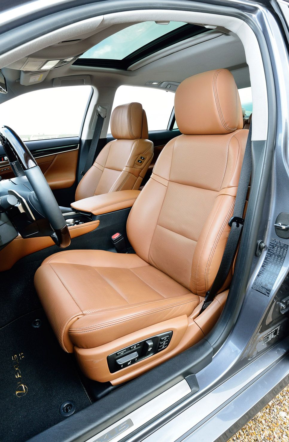 Lexus GS 300h, contacto