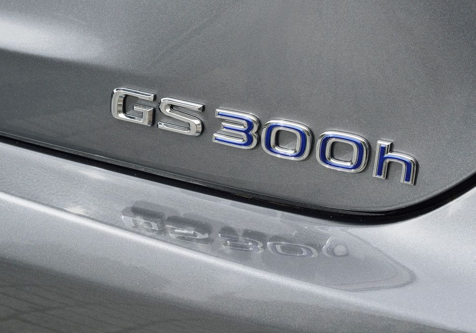 Lexus GS 300h, contacto