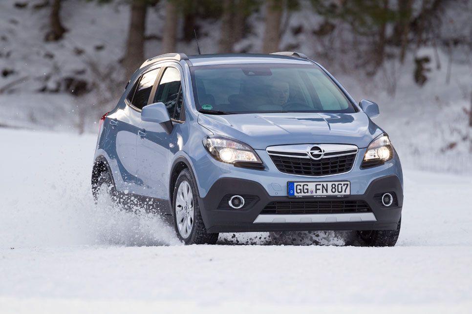 Al volante de los Opel tracción total sobre hielo
