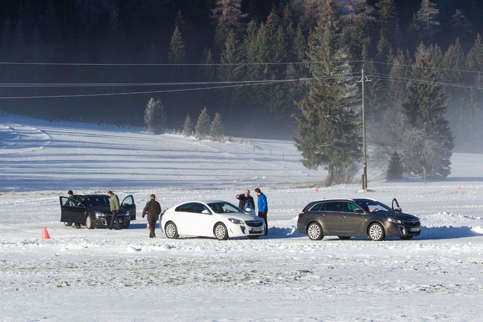 Al volante de los Opel tracción total sobre hielo
