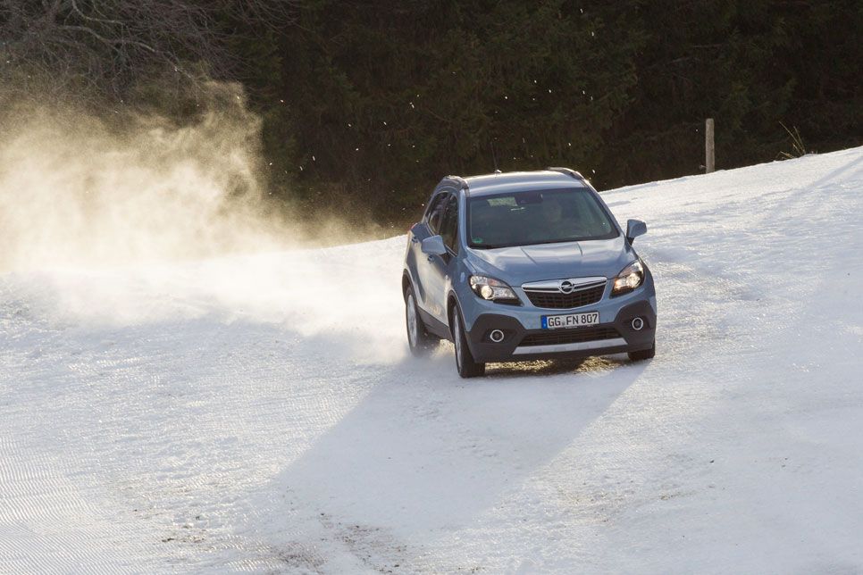 Al volante de los Opel tracción total sobre hielo