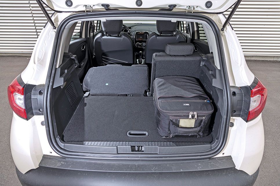 Peugeot 2008 1.6 e-HDI y Renault Captur 1.5 dCi, aventuras urbanas