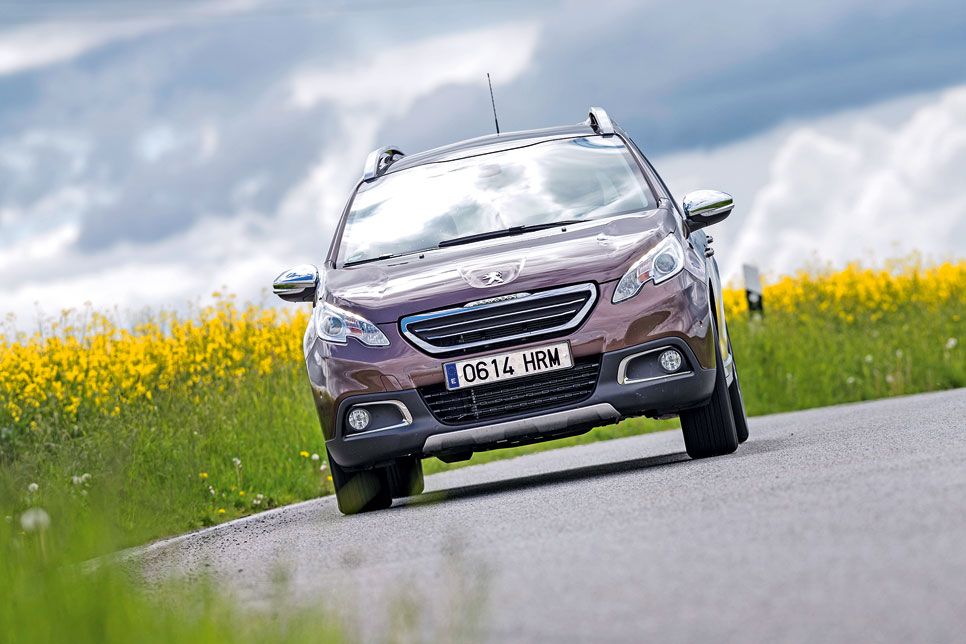 Peugeot 2008 1.6 e-HDI y Renault Captur 1.5 dCi, aventuras urbanas