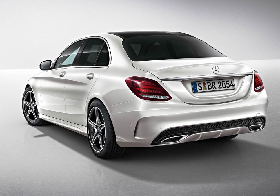 Nuevo Mercedes Clase C AMG Line, traje deportivo