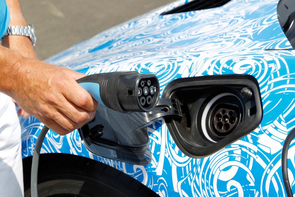 Precio del BMW i8, desde 129.900 euros