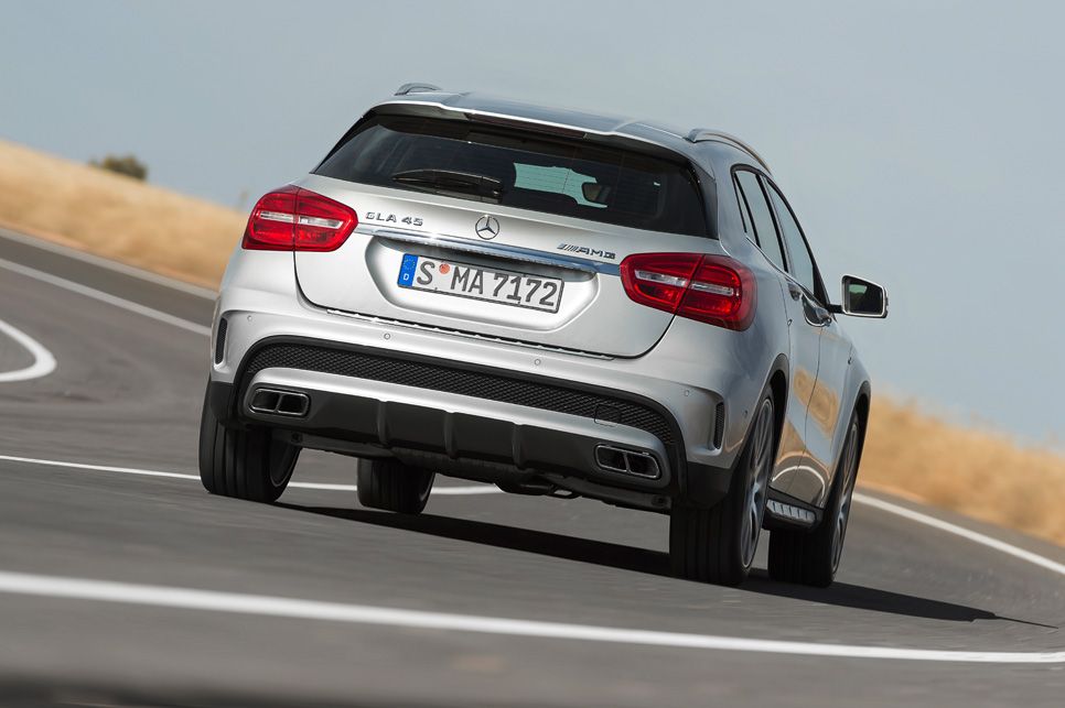 Mercedes GLA 45 AMG, SUV a 360 CV