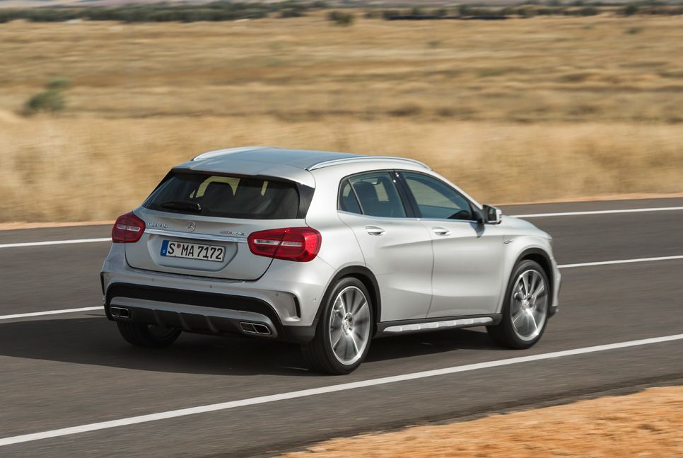 Mercedes GLA 45 AMG, SUV a 360 CV
