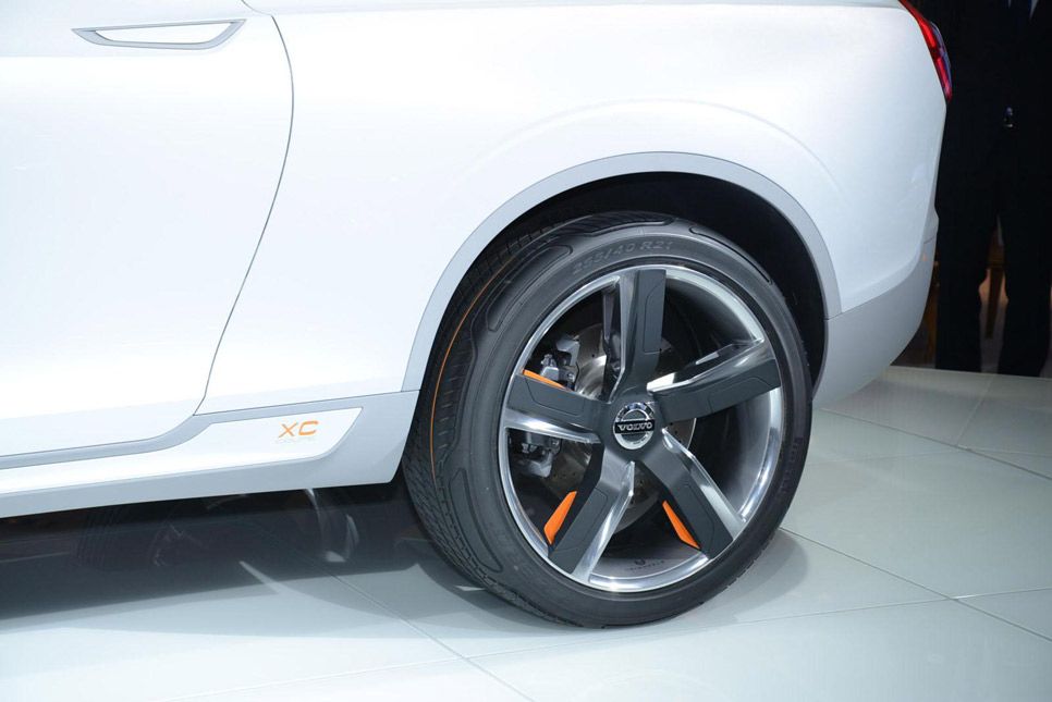 Volvo Concept XC Coupé