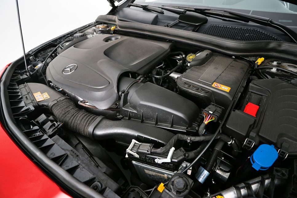 BMW 328 vs. Mercedes CLA