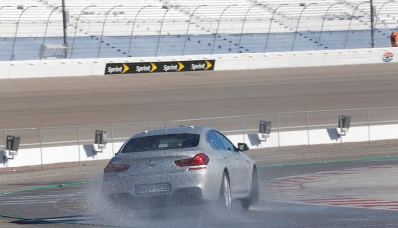 El BMW que derrapa solo El BMW que derrapa solo