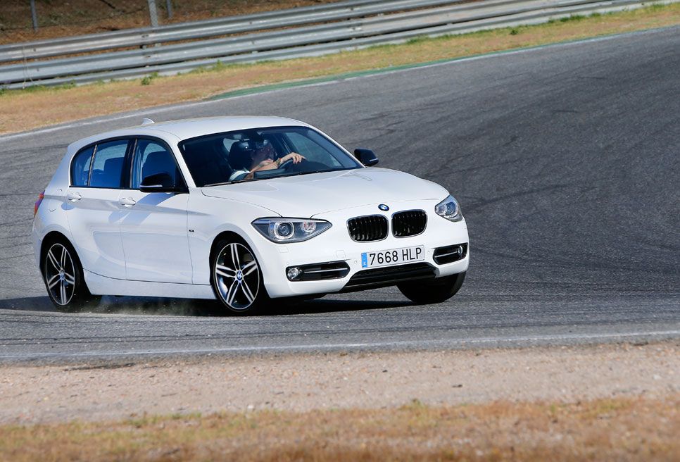 Comparativa: BMW 120d vs Volkswagen Golf GTD