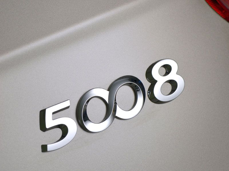 Contacto: Peugeot 5008,  te gustará su nueva imagen