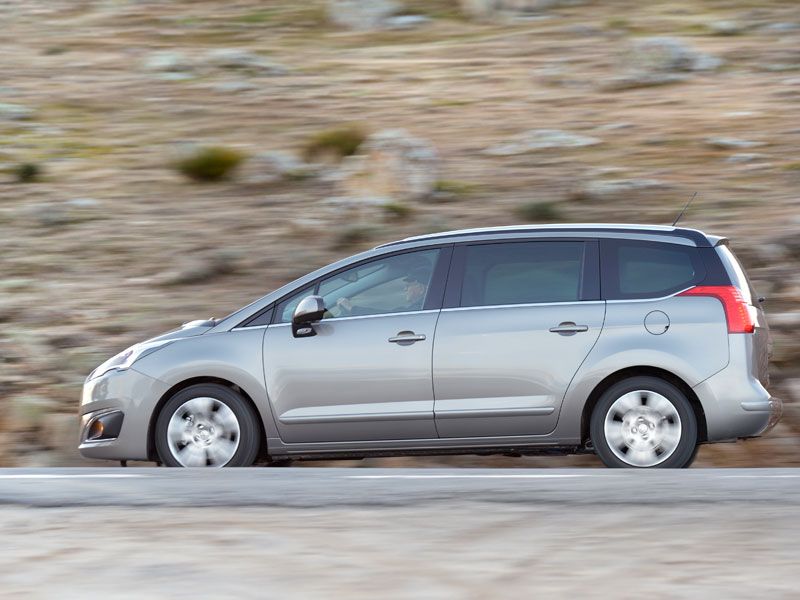 Contacto: Peugeot 5008,  te gustará su nueva imagen
