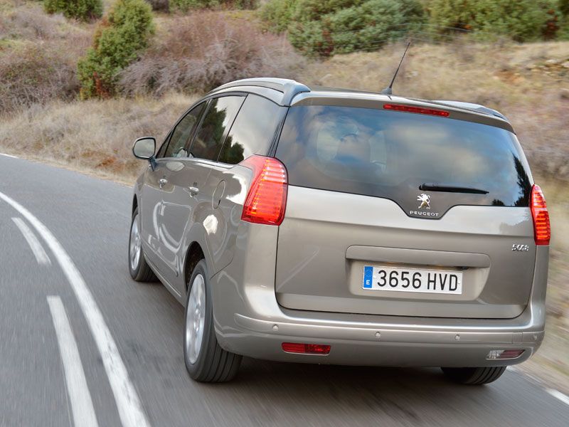 Contacto: Peugeot 5008,  te gustará su nueva imagen