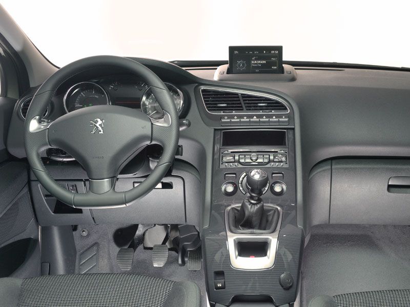 Contacto: Peugeot 5008,  te gustará su nueva imagen