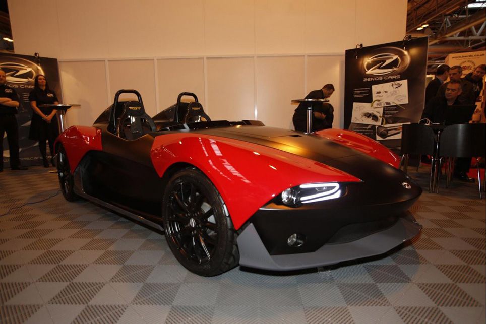 Zenos E10 Roadster, ligereza deportiva