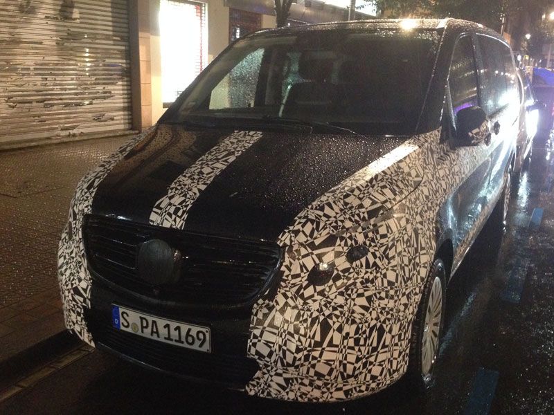 La nueva Mercedes Viano, pillada