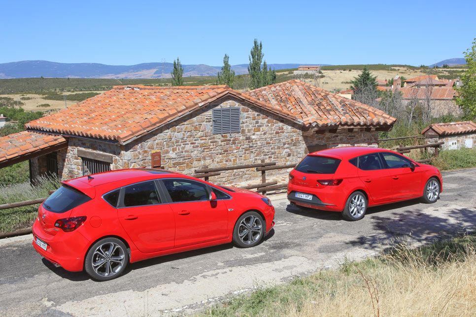 Comparativa: Opel Astra CDTi biturbo vs Seat León TDI FR