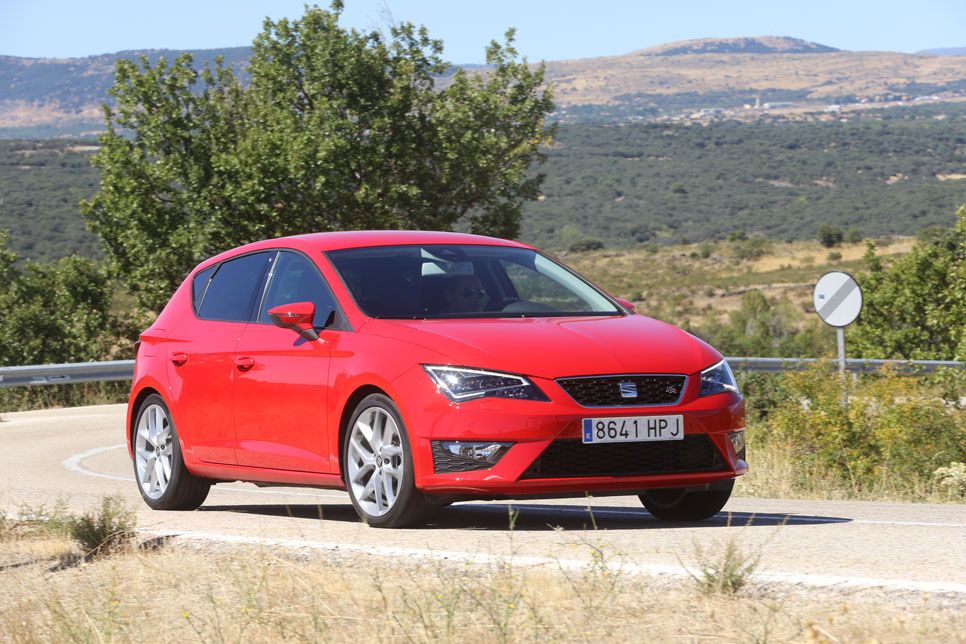Comparativa: Opel Astra CDTi biturbo vs Seat León TDI FR