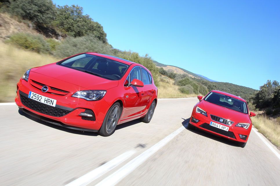 Comparativa: Opel Astra CDTi biturbo vs Seat León TDI FR