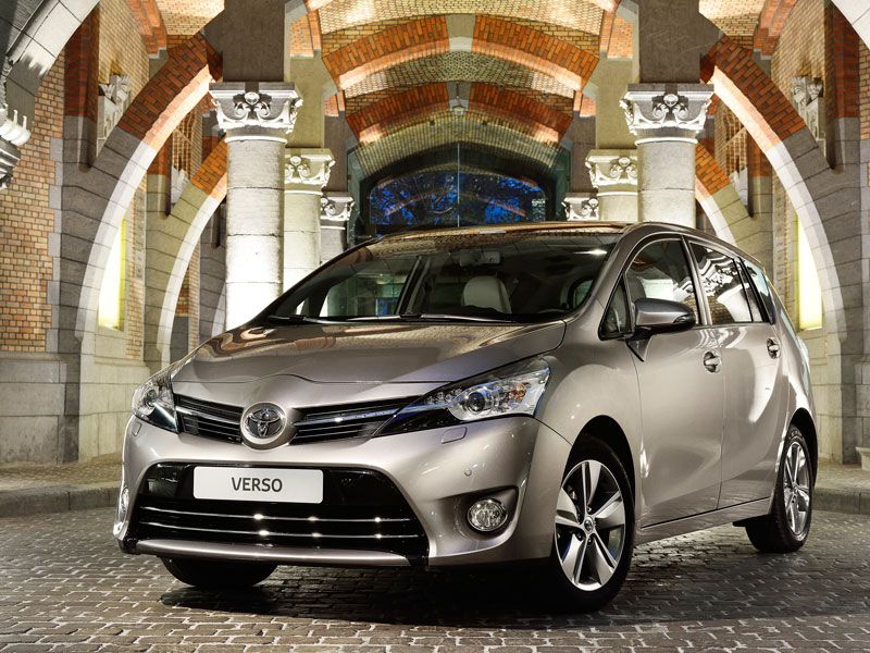 Contacto: Toyota Verso 2014