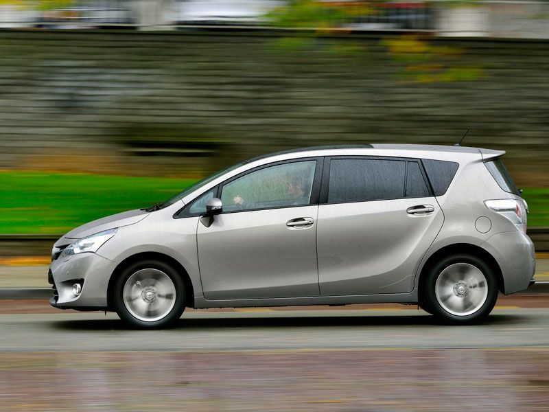 Contacto: Toyota Verso 2014