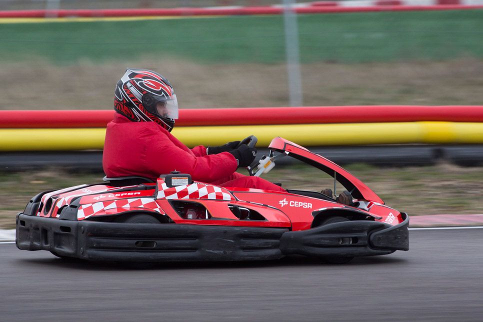 Una jornada de karting con los pilotos CEPSA