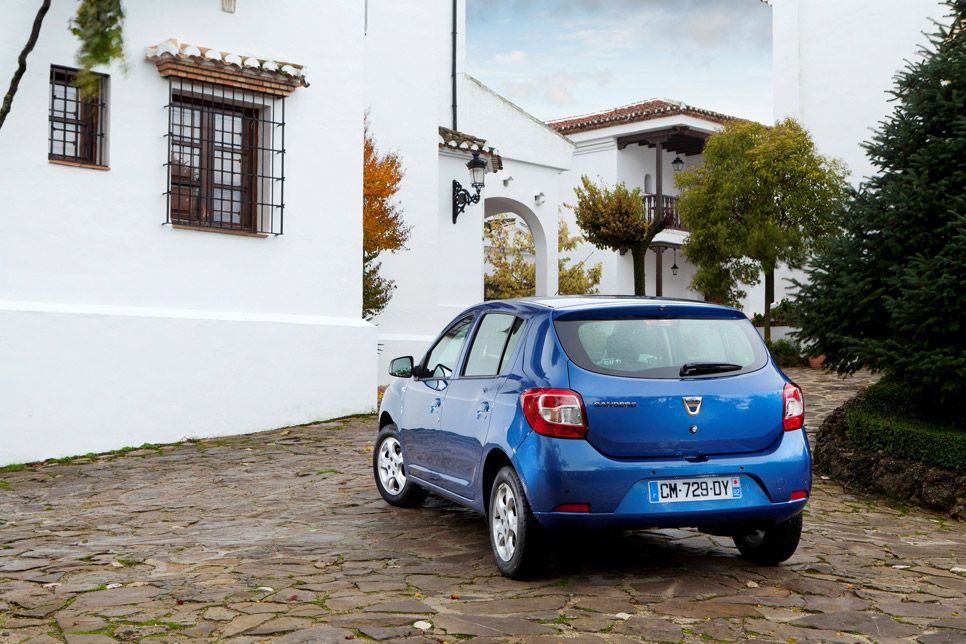 Renault Clio 1.5 dCi y Dacia Sandero 1.5 dCi, frente a frente