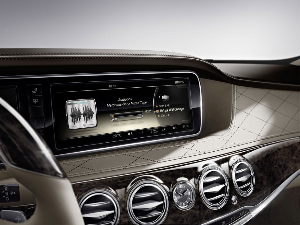 Burmester y otros: equipos de audio de alta gama para coches de lujo.