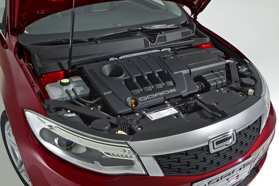 Qoros 3 Hatch, fotos oficiales