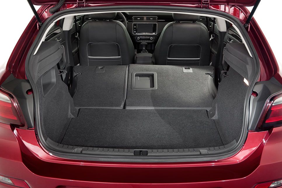 Qoros 3 Hatch, fotos oficiales