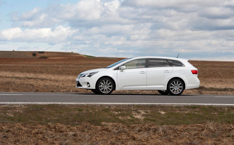 Toyota Avensis 2014