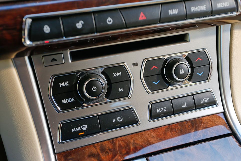 Comparativa: LEXUS GS 250 y Jaguar XF 2.0 i4, acceso al lujo
