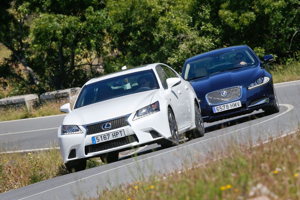 Comparativa: LEXUS GS 250 y Jaguar XF 2.0 i4, acceso al lujo