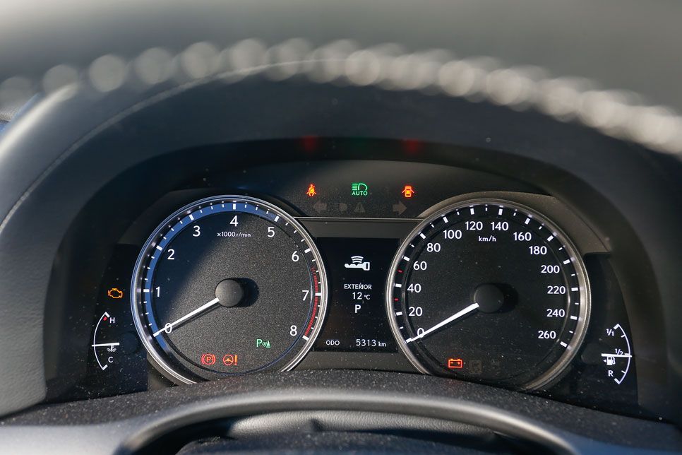 Comparativa: LEXUS GS 250 y Jaguar XF 2.0 i4, acceso al lujo