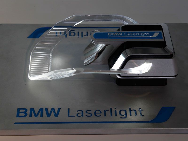 Faros de láser de BMW i8 (prototipo)