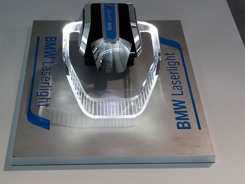 Faros de láser de BMW i8 (prototipo)