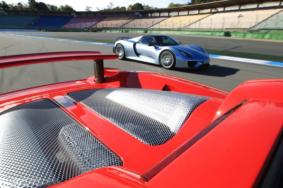 Comparativa: Porsche 918 Spyder vs Carrera GT
