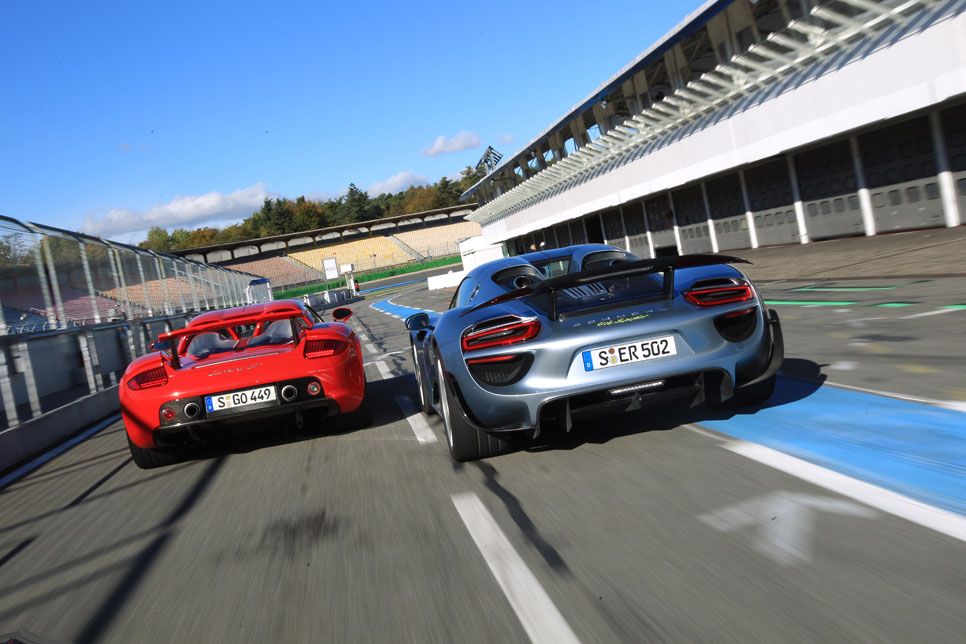 Comparativa: Porsche 918 Spyder vs Carrera GT