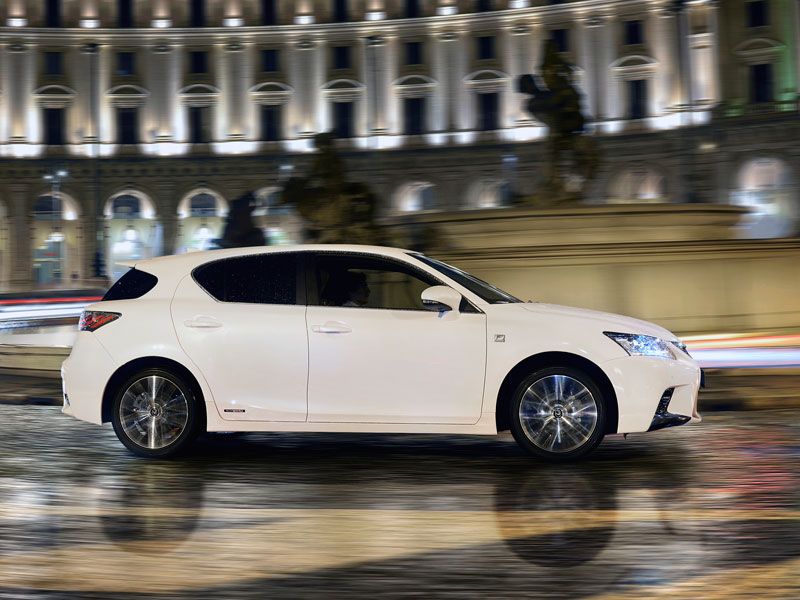 Lexus CT200h 2014